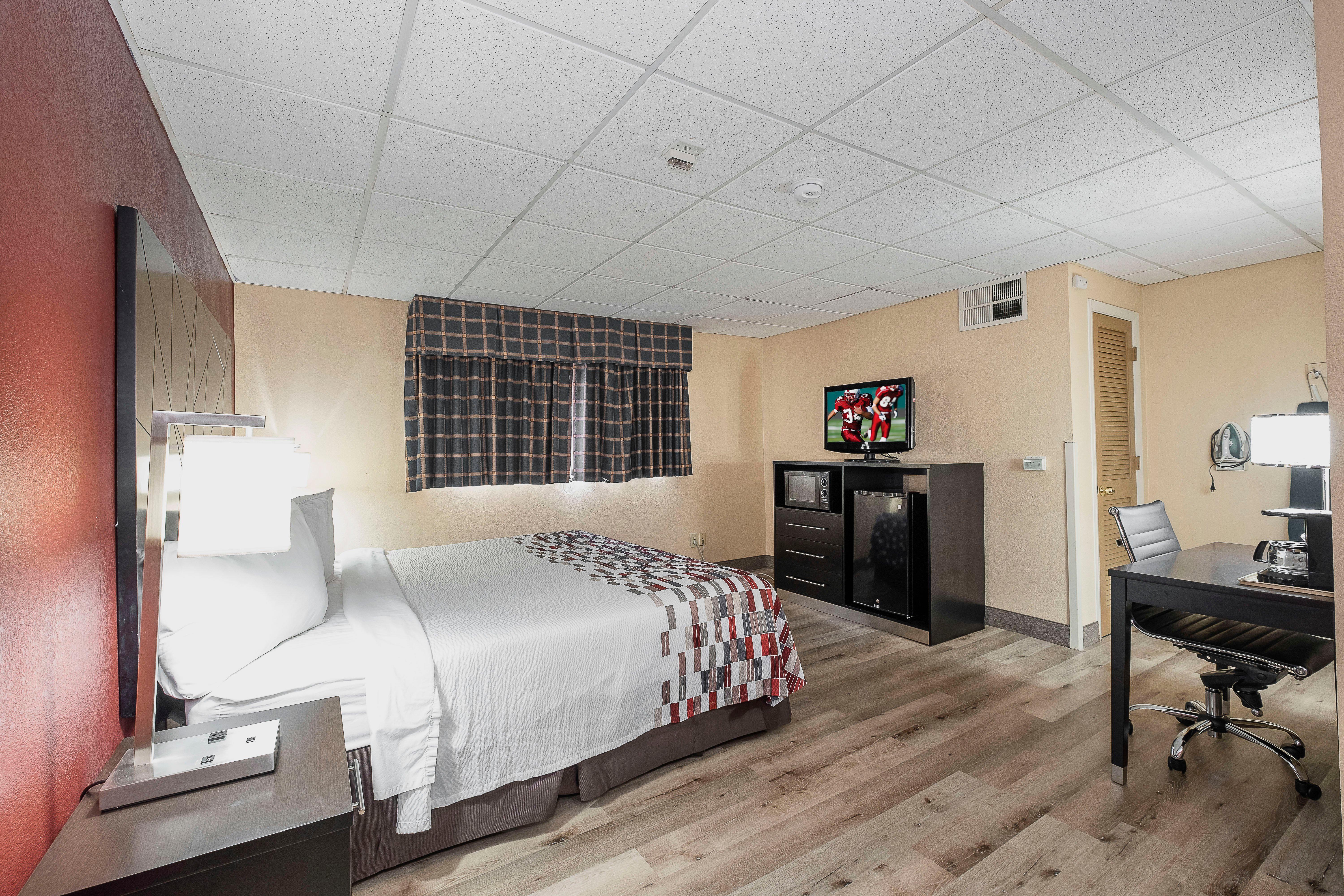 Red Roof Inn & Suites Мейкън Екстериор снимка