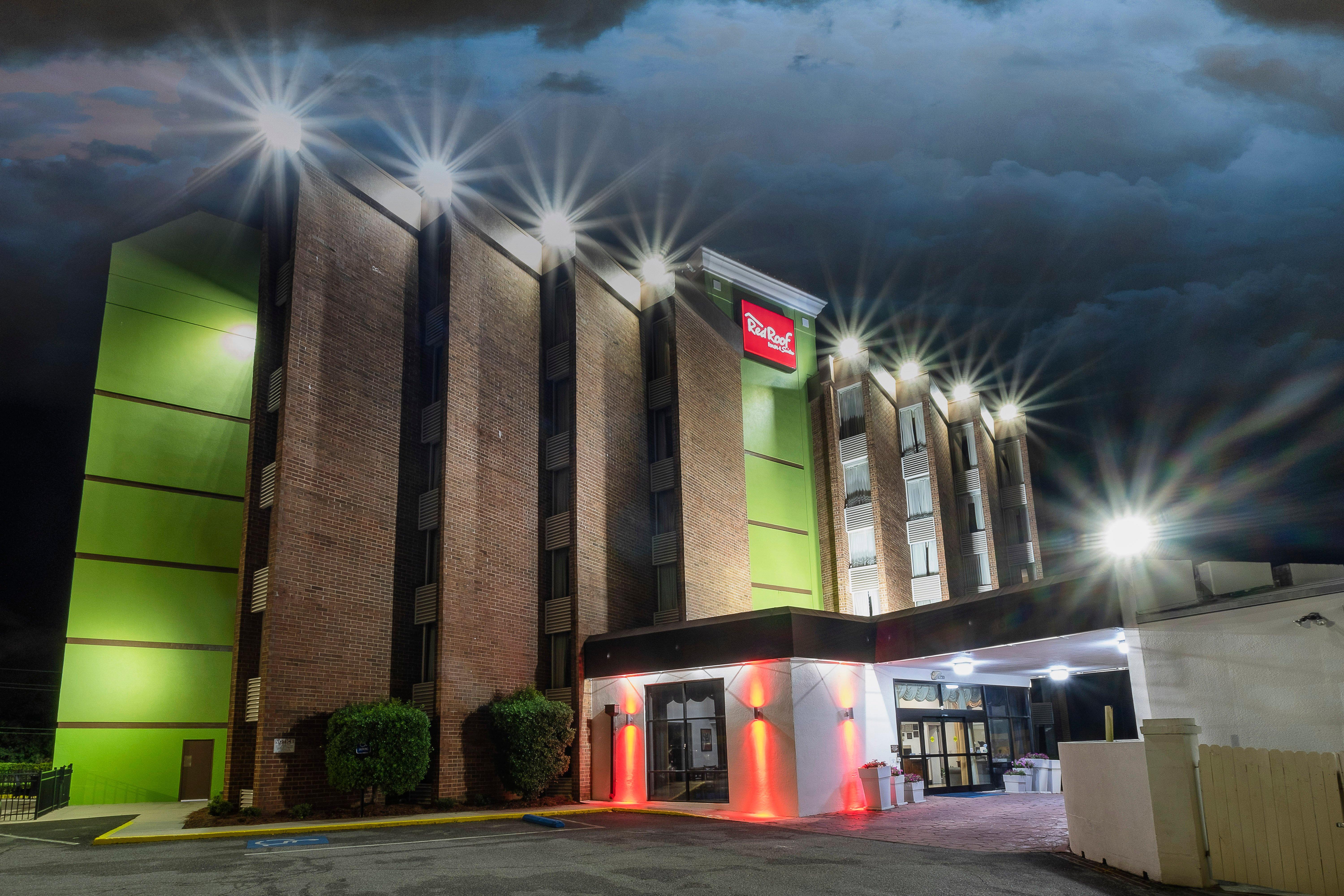 Red Roof Inn & Suites Мейкън Екстериор снимка