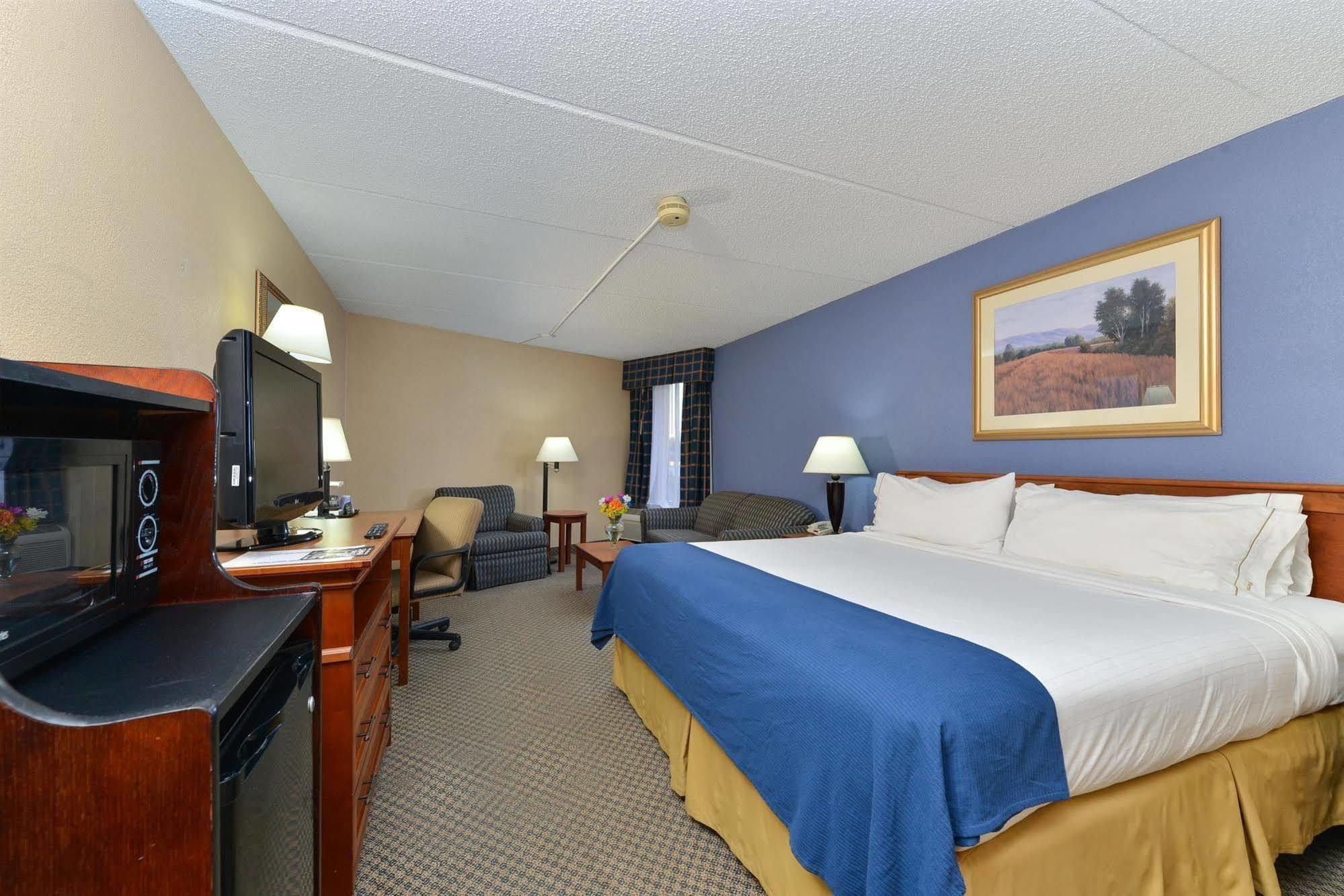Red Roof Inn & Suites Мейкън Екстериор снимка