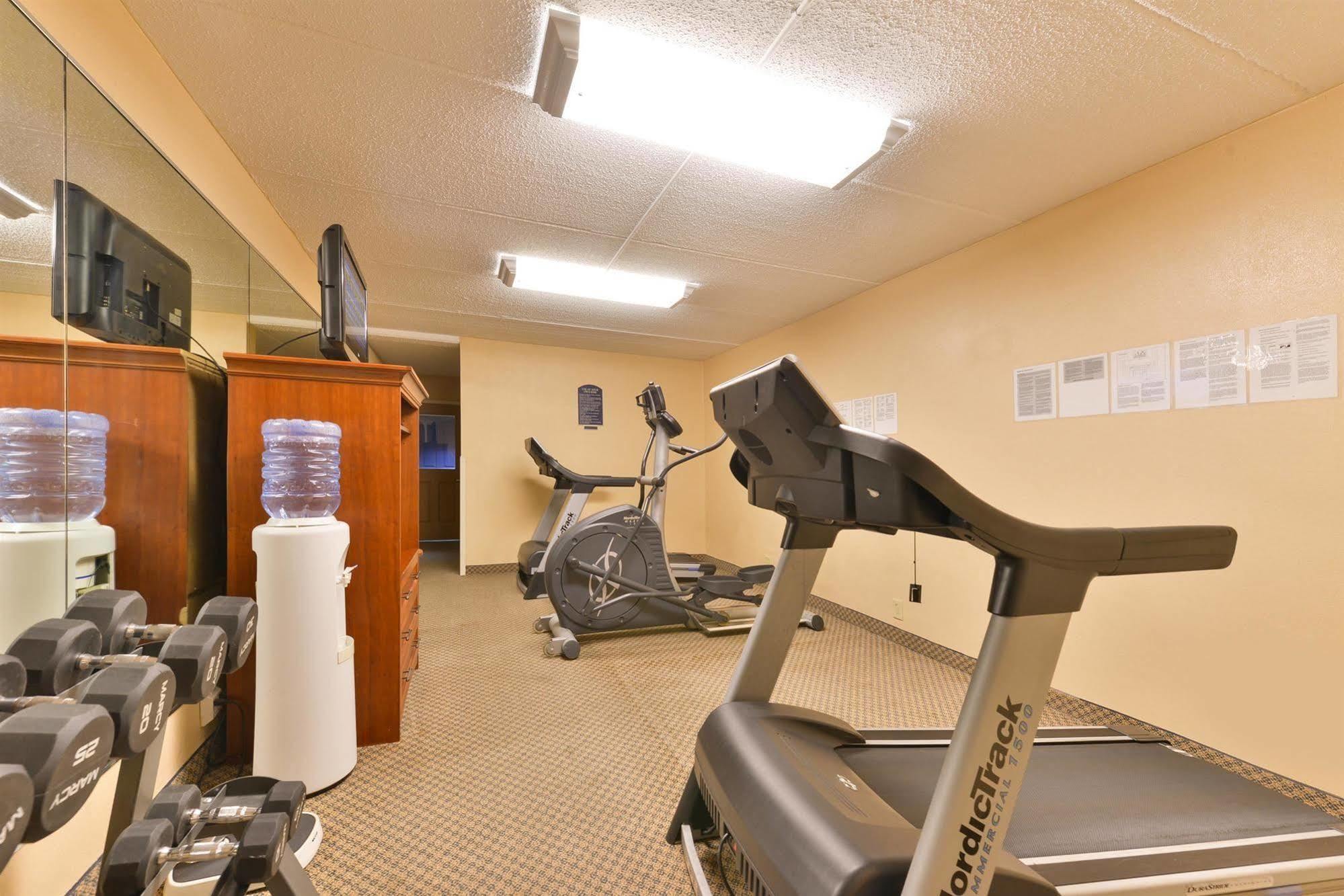 Red Roof Inn & Suites Мейкън Екстериор снимка