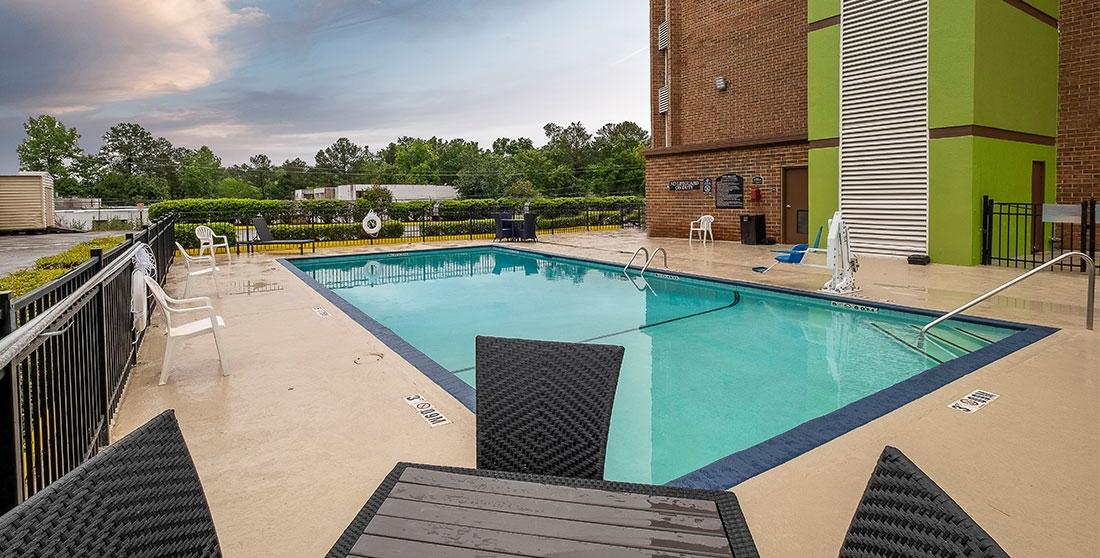 Red Roof Inn & Suites Мейкън Екстериор снимка
